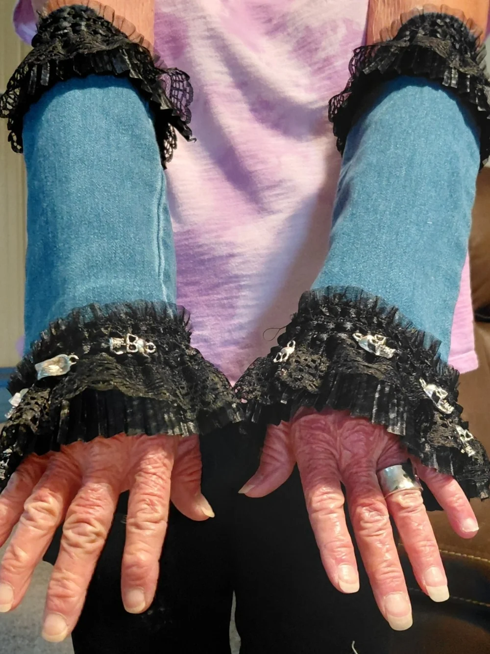 SKULL Black Lace-Trim Denim Arm Warmers - Women's Accessories